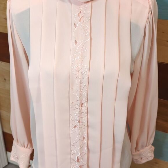 SIZE 6 gorgeous vintage pink floral long sleeve blouse, Josephine - Picture 2 of 6
